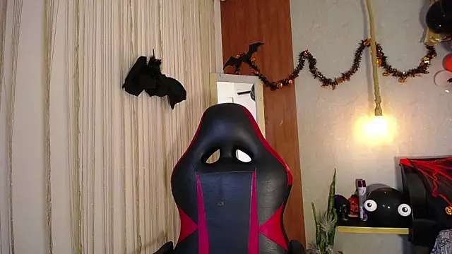 Snapshot of hera_divine chatting on 27, 10, 2025 hera divine online show from 27, 10, 2025