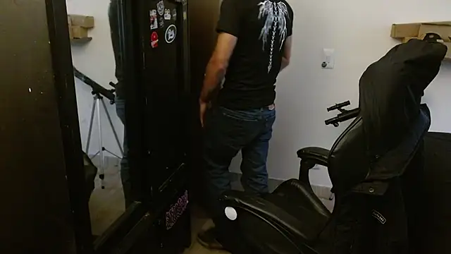 kv   xxx  online show from 17, 4, 2026