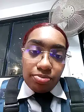 Snapshot of Cinnamon-Skin chatting on 30, 12, 2024 Cinnamon-Skin online show from 30, 12, 2024