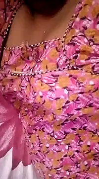 Snapshot of sneha_telugu_girl chatting on 10, 12, 2024 sneha telugu girl online show from 10, 12, 2024