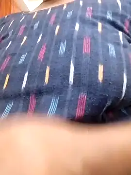 Snapshot of sneha_telugu_girl chatting on 27, 12, 2024 sneha telugu girl online show from 27, 12, 2024