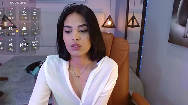 Snapshot of AlessiaVal_ chatting on 11, 3, 2025 AlessiaVal online show from 11, 3, 2025