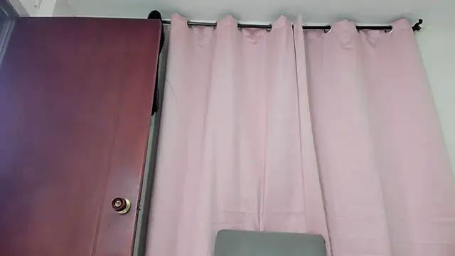 yulianademond66 online show from 18, 2, 2025