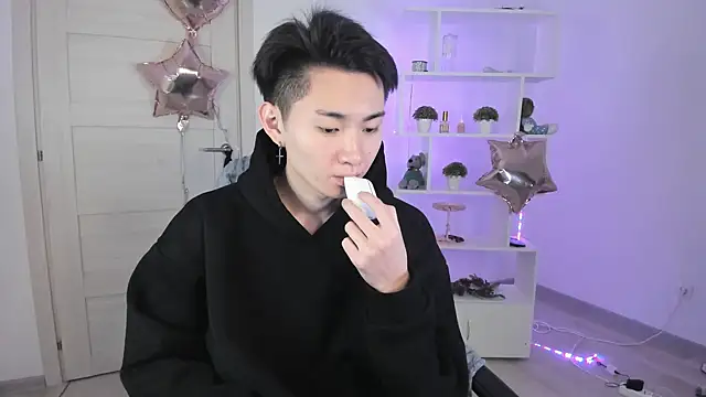 Miram Yu online show from 3, 12, 2024