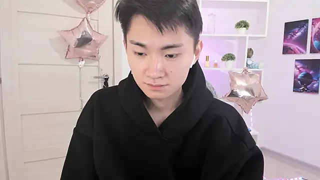 Miram Yu online show from 8, 12, 2024