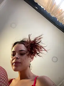 HannaRhodes online show from 14, 2, 2025