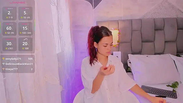 HannaRhodes online show from 21, 3, 2025