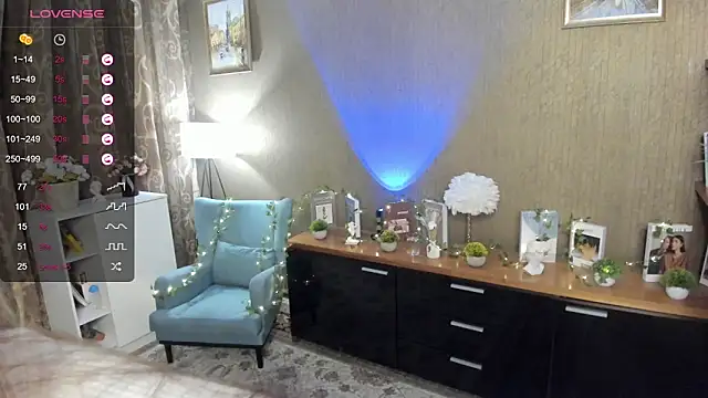 DarleneHatt online show from 19, 2, 2025