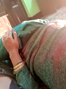 Snapshot of QUEEN-X-CPL chatting on 24, 1, 2025 QUEEN-X-CPL online show from 24, 1, 2025