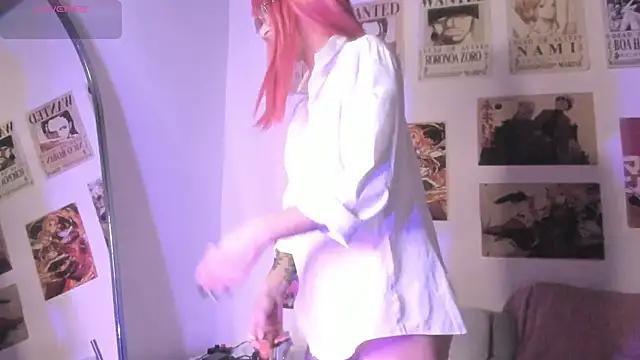 Luna-Chann online show from 17, 4, 2026