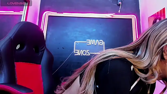 Isabella stanford2 online show from 10, 10, 2025