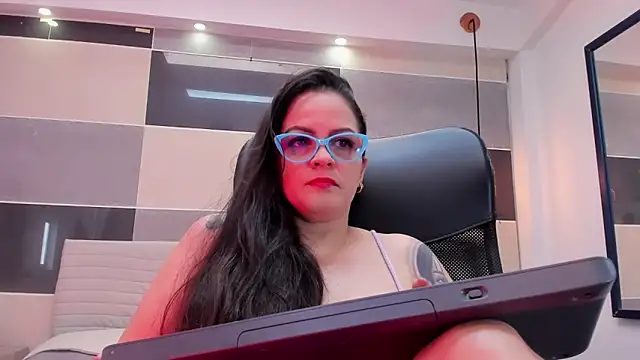 Snapshot of Zara_Jackson chatting on 27, 6, 2026 Zara Jackson online show from 27, 6, 2026
