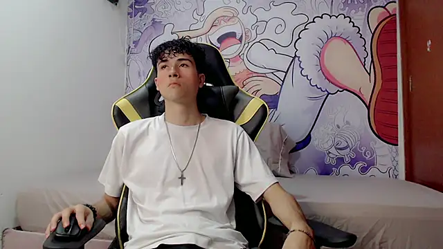 Snapshot of johnny_cagee chatting on 21, 12, 2024 johnny cagee online show from 21, 12, 2024