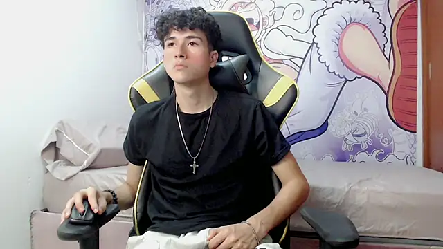 Snapshot of johnny_cagee chatting on 22, 12, 2024 johnny cagee online show from 22, 12, 2024