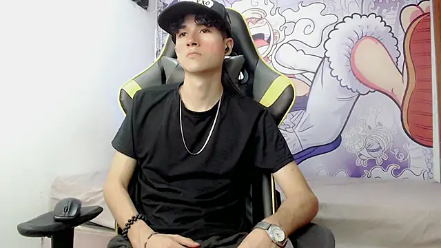 Snapshot of johnny_cagee chatting on 7, 1, 2025 johnny cagee online show from 7, 1, 2025