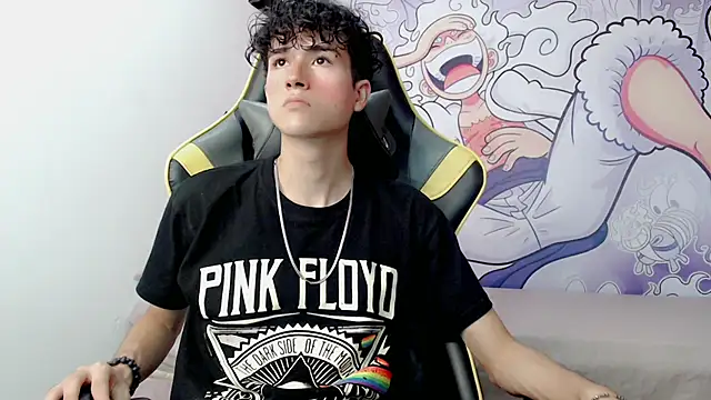 Snapshot of johnny_cagee chatting on 16, 1, 2025 johnny cagee online show from 16, 1, 2025