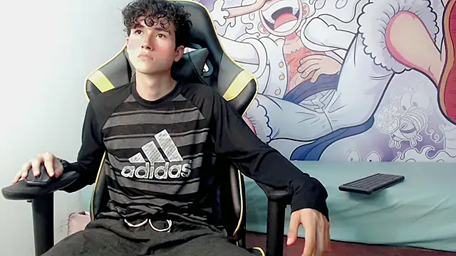 Snapshot of johnny_cagee chatting on 5, 2, 2025 johnny cagee online show from 5, 2, 2025