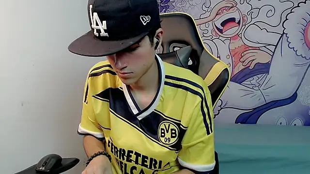 Snapshot of johnny_cagee chatting on 8, 2, 2025 johnny cagee online show from 8, 2, 2025