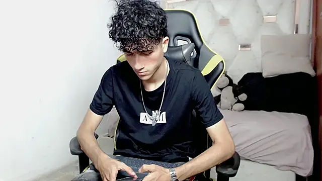 Snapshot of johnny_cagee chatting on 10, 1, 2026 johnny cagee online show from 10, 1, 2026