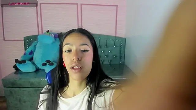 stephania t online show from 22, 3, 2025