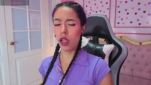 stephania t online show from 5, 12, 2025