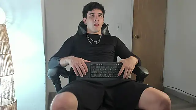leo030809 online show from 2, 7, 2026
