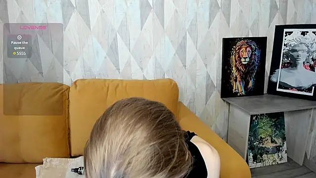 Michelle Blond online show from 1, 3, 2025