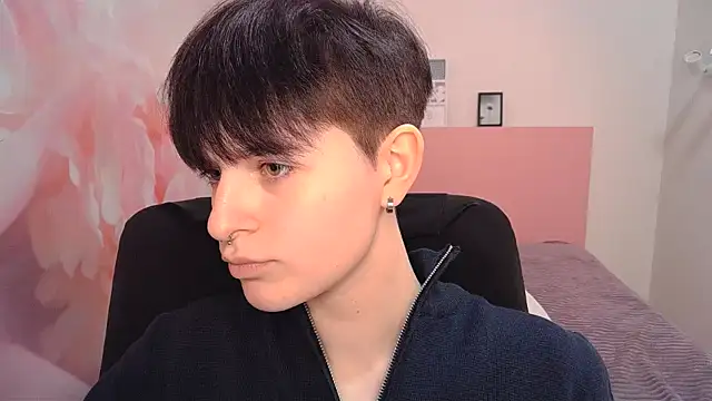 EmiliaYours online show from 29, 12, 2024