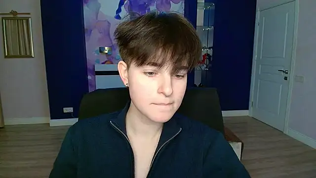 EmiliaYours online show from 22, 2, 2025