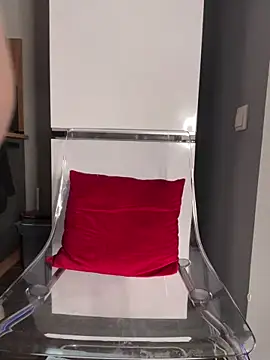 Miss chiks online show from 14, 2, 2025