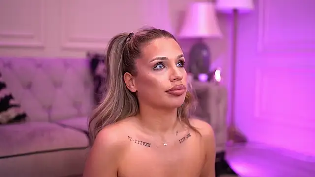 Candy Ivy online show from 2, 2, 2025