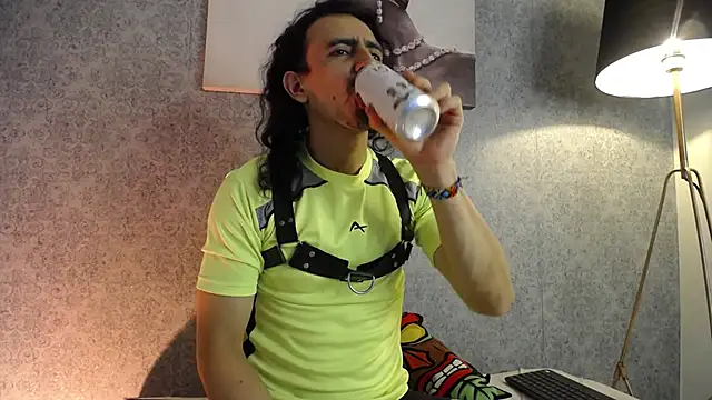 Snapshot of Sr_Magnus_ chatting on 20, 3, 2025 Sr Magnus online show from 20, 3, 2025