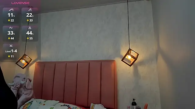 Snapshot of MAYROBERTSS chatting on 14, 1, 2025 MAYROBERTSS online show from 14, 1, 2025