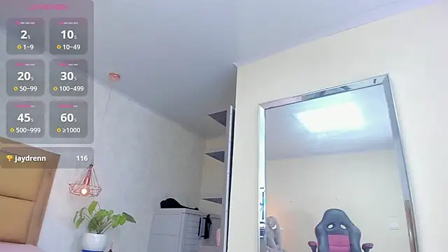 Snapshot of MAYROBERTSS chatting on 12, 3, 2025 MAYROBERTSS online show from 12, 3, 2025