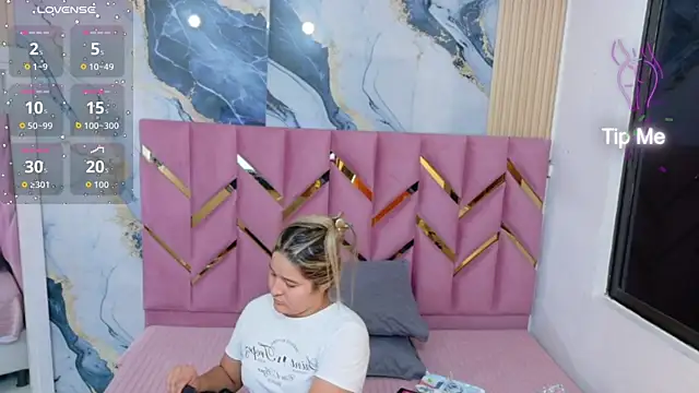 collegepawglovedaddy online show from 6, 4, 2026