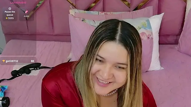 collegepawglovedaddy online show from 20, 5, 2026