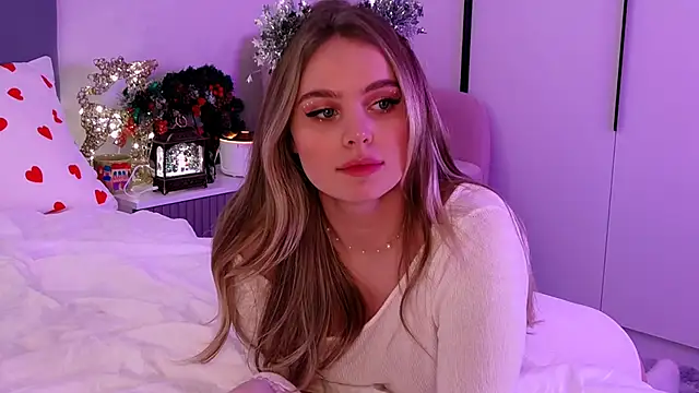 Snapshot of SIlviaBeyt chatting on 1, 1, 2025 SIlviaBeyt online show from 1, 1, 2025