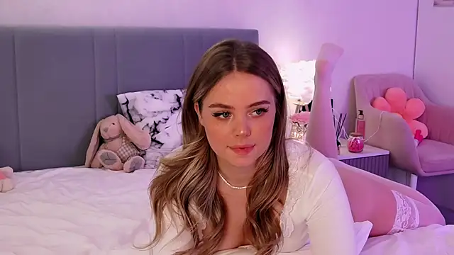 Snapshot of SIlviaBeyt chatting on 17, 1, 2025 SIlviaBeyt online show from 17, 1, 2025