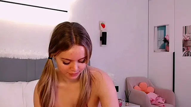 Snapshot of SIlviaBeyt chatting on 23, 1, 2025 SIlviaBeyt online show from 23, 1, 2025