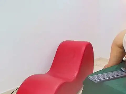 Snapshot of RominaKleiin chatting on 29, 1, 2025 RominaKleiin online show from 29, 1, 2025