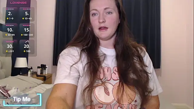 Snapshot of BustyBonnieUK chatting on 18, 12, 2024 BustyBonnieUK online show from 18, 12, 2024