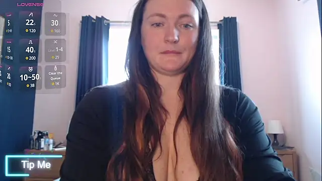 Snapshot of BustyBonnieUK chatting on 13, 1, 2025 BustyBonnieUK online show from 13, 1, 2025