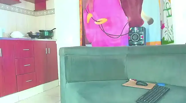 Snapshot of Yariya_sensual chatting on 3, 1, 2025 Yariya sensual online show from 3, 1, 2025