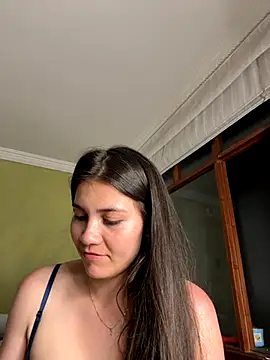 aurora divine online show from 22, 9, 2025