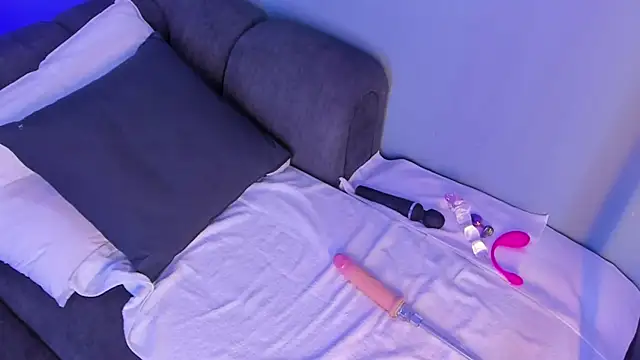 Snapshot of maddy_walker chatting on 23, 12, 2024 maddy walker online show from 23, 12, 2024