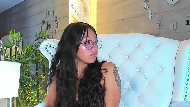 MadyJackson online show from 28, 2, 2025