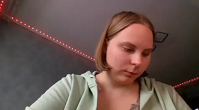 Snapshot of Thalia__Star chatting on 14, 12, 2024 Thalia Star online show from 14, 12, 2024
