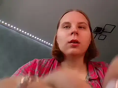 Snapshot of Thalia__Star chatting on 6, 1, 2025 Thalia Star online show from 6, 1, 2025