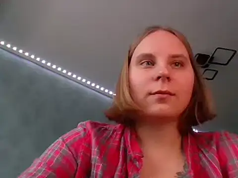 Snapshot of Thalia__Star chatting on 6, 1, 2025 Thalia Star online show from 6, 1, 2025
