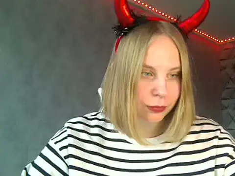 Snapshot of Thalia__Star chatting on 19, 1, 2025 Thalia Star online show from 19, 1, 2025